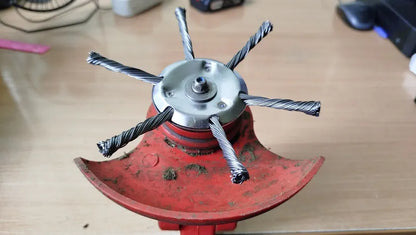 El cabezal del cortacésped tiene 6 bordes de acero inoxidable (Accesorios incluidos)