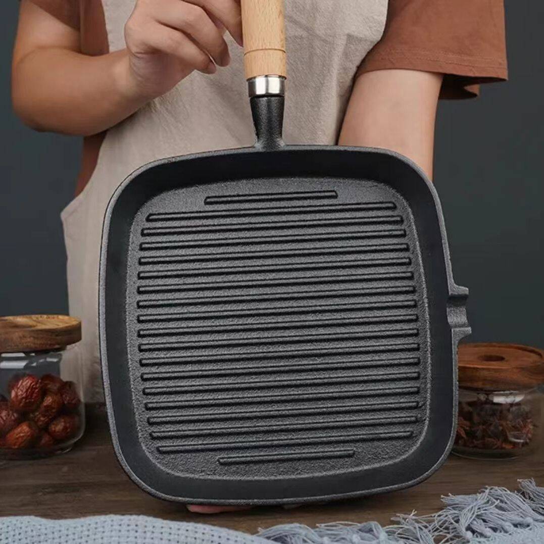 Sartén Grill de Hierro Fundido con Mango de Madera — Antiadherente Natural, Apta para Inducción y Gas